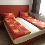 & Preseren Casa de hóspedes 3*