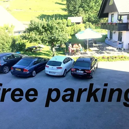 & Preseren Gæstehus 3*