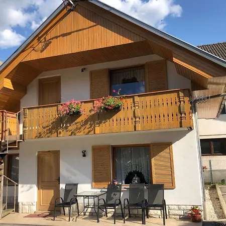 普瑞森仁公寓 招待所 3*