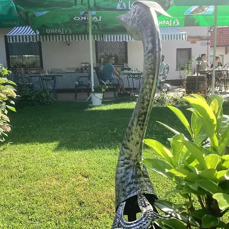 普瑞森仁公寓 招待所 3*