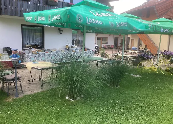 普瑞森仁公寓 3* 布莱德