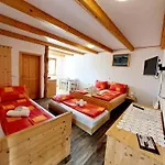 & Preseren 3*