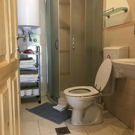 & Preseren בית הארחה