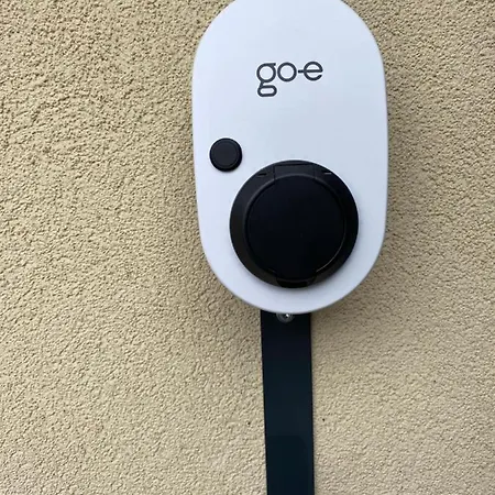 & Preseren בית הארחה