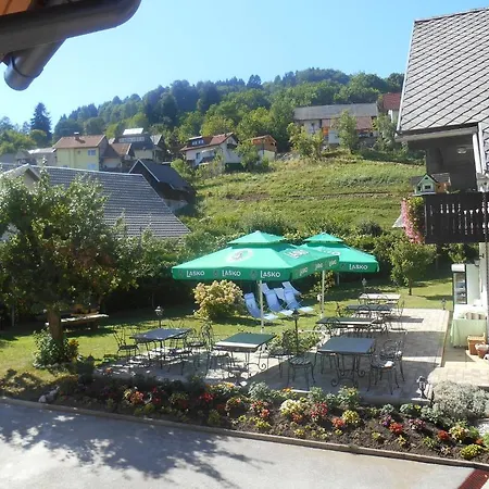 בית הארחה & Preseren 3*